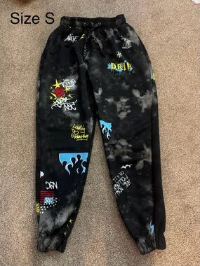 Black Graphic Kids Jogger Pants with Accents Sz S